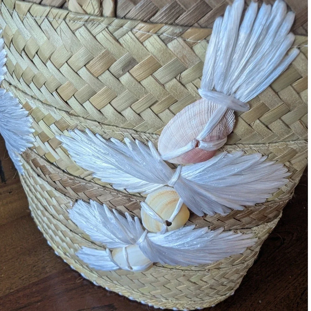 Woven Straw Tote Bucket‎ Shoulder Bag Tan Seashell Raffia  Fabric Lined Beach